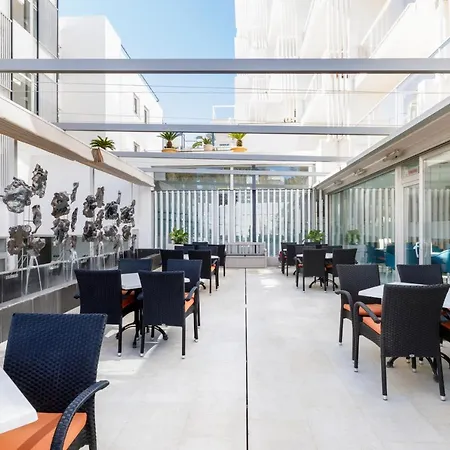 Apart-hotel Y Paguera 4*