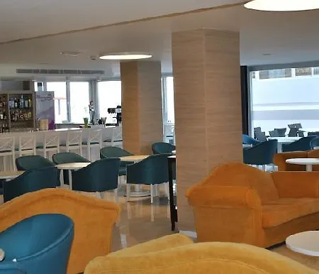 Apart-hotel Y Paguera 4*