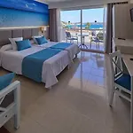 Y Aparthotel 4*