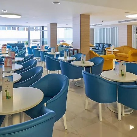 Aparthotel Y 4*