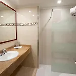Y Peguera