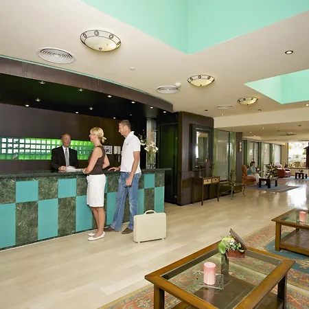 Y Aparthotel Peguera